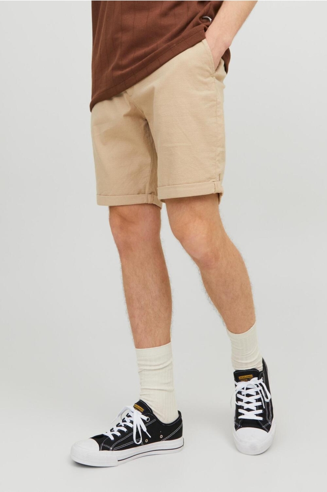 Jack & Jones beige heren korte broek | Model zijaanzicht