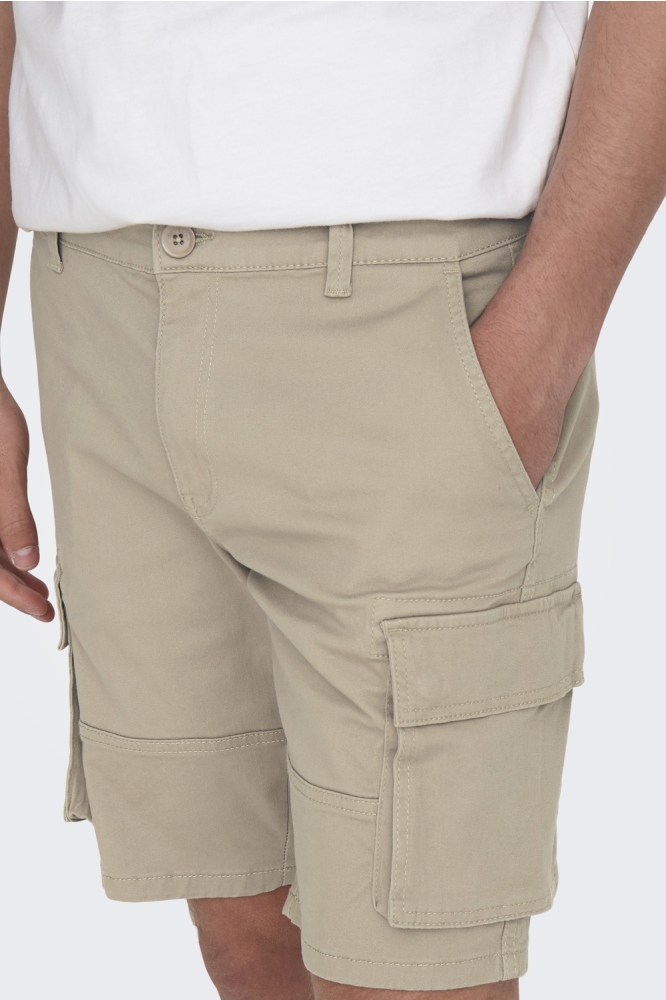 Only & Sons camel heren korte broek | Model vooraanzicht