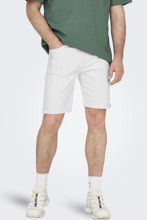 Only & Sons witte heren korte broek | Model vooraanzicht