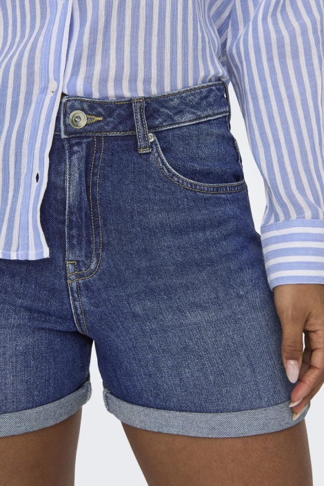 Only blauwe dames korte broek | Close up