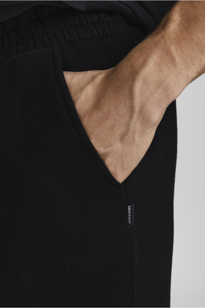 Jack & Jones zwarte heren korte broek | Close up