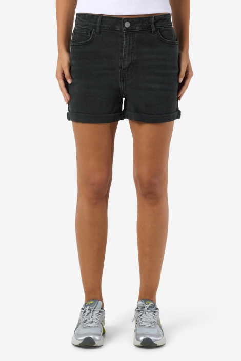 Noisy may zwarte dames korte broek | Model