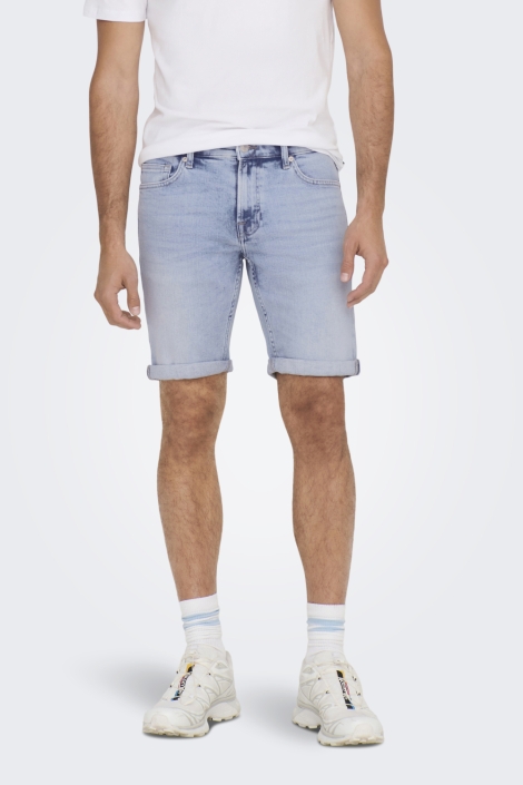Only & Sons blauwe heren korte broek | Model vooraanzicht
