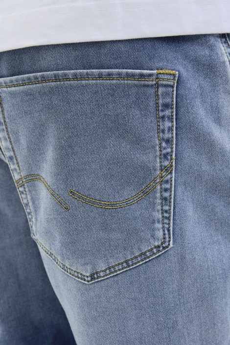 Jack & Jones blauwe heren korte broek | Kleurstaal