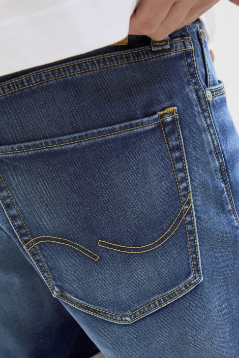 Jack & Jones blauwe heren korte broek | Close up