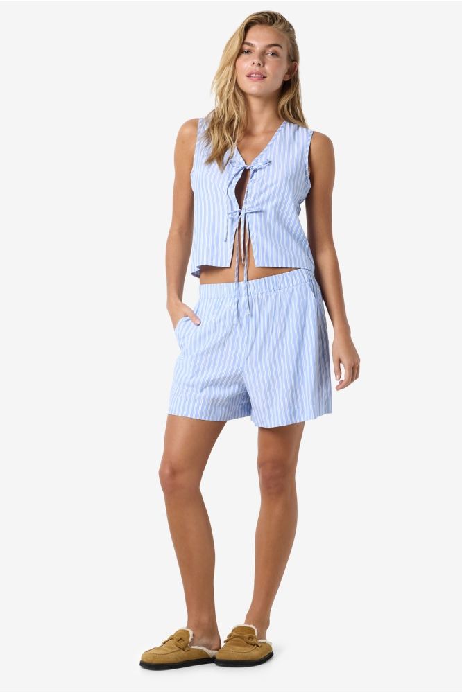 Noisy may blauwe dames korte broek | Model