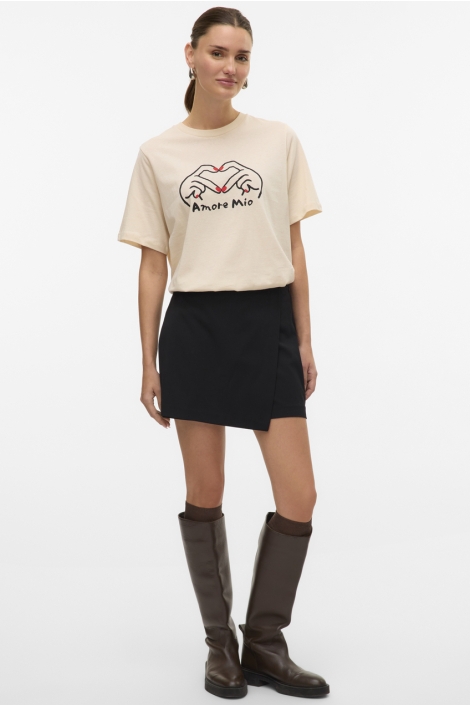 Vero Moda zwarte dames korte broek | Model