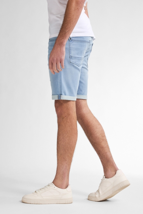 Petrol Industries blauwe heren korte broek | Model zijaanzicht