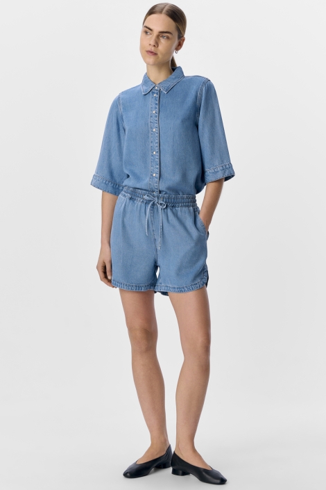 Object blauwe dames korte broek | Model