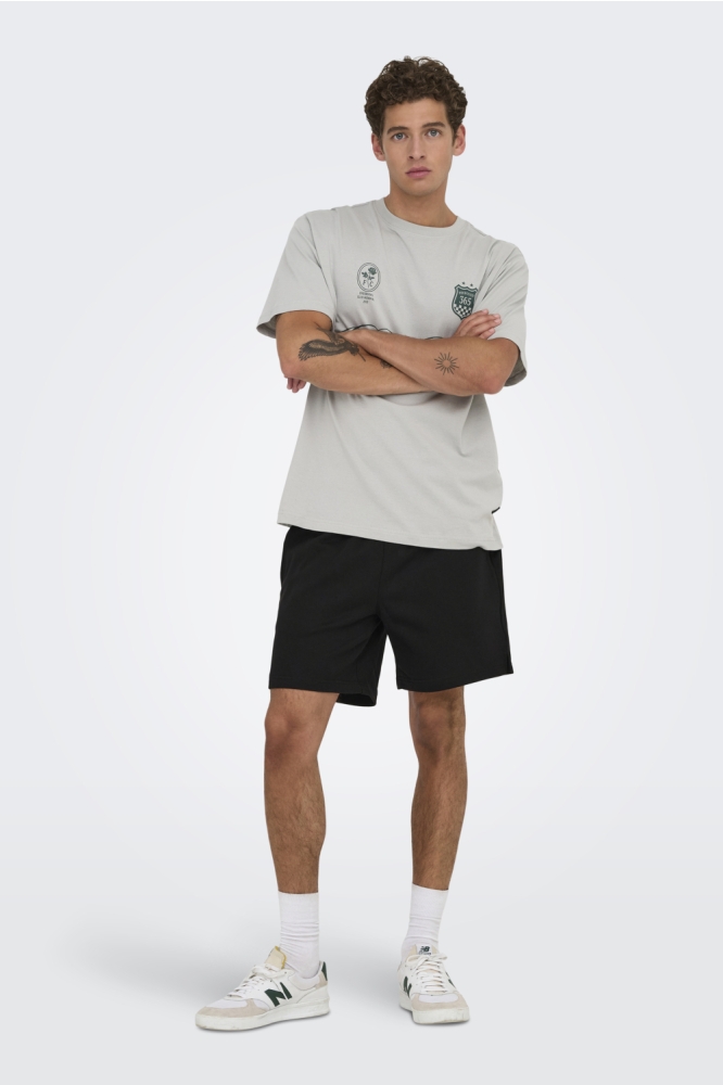 Only & Sons zwarte heren korte broek | Model vooraanzicht