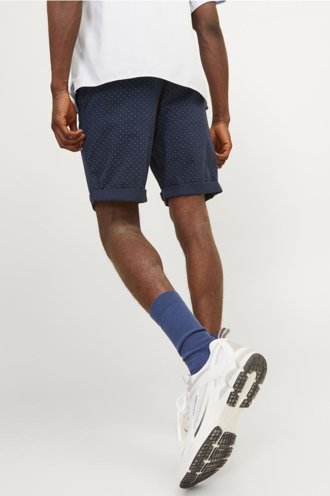 Jack & Jones blauwe heren korte broek | Model achteraanzicht