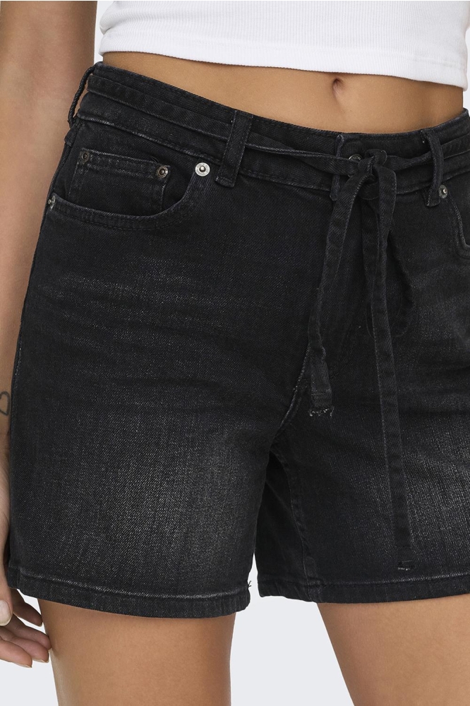 Only zwarte dames korte broek | Close up