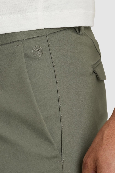 Cast Iron groene heren korte broek | Close up