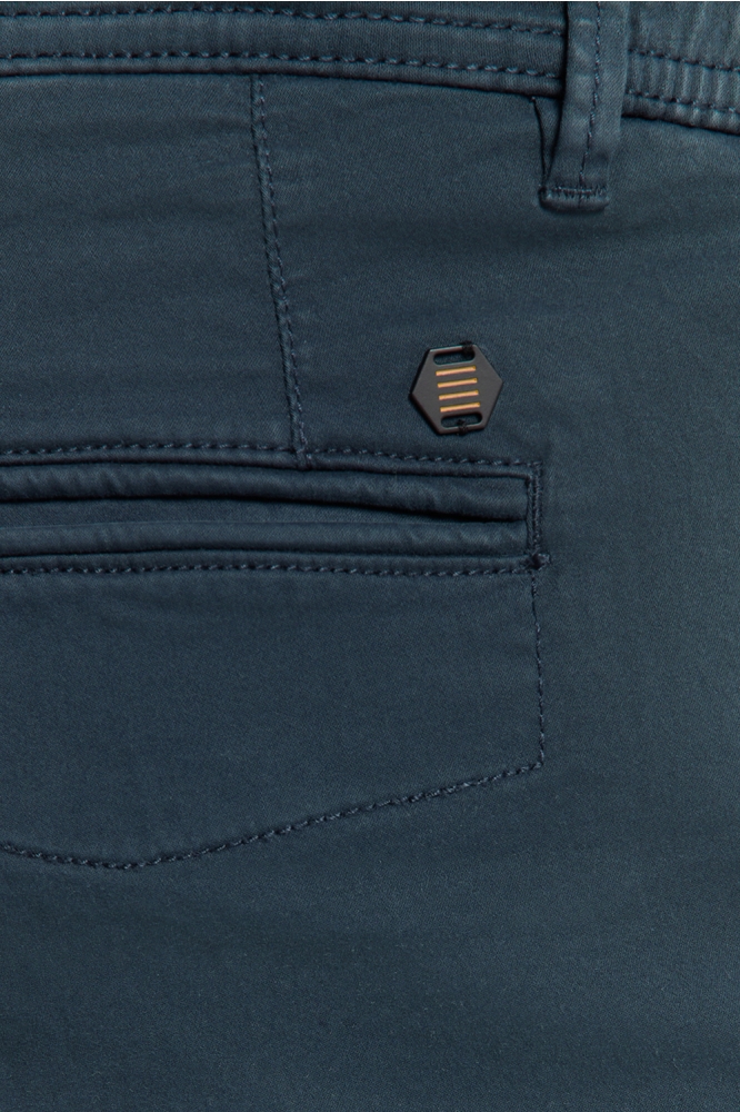 NO-EXCESS blauwe heren korte broek | Close up