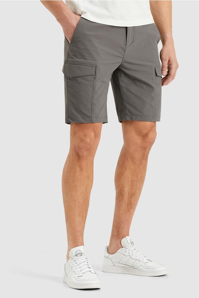 Cast Iron grijze heren korte broek | Model zijaanzicht