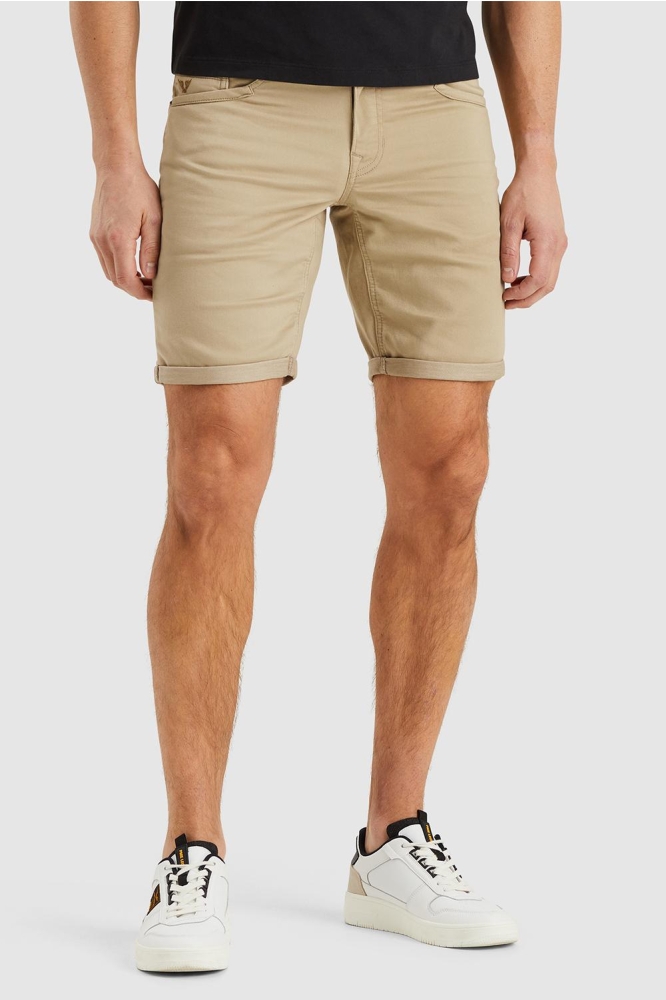 PME legend camel heren korte broek | Model vooraanzicht
