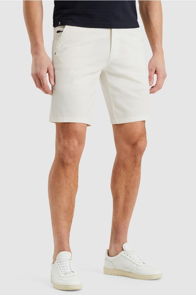 Vanguard witte heren korte broek | Model zijaanzicht