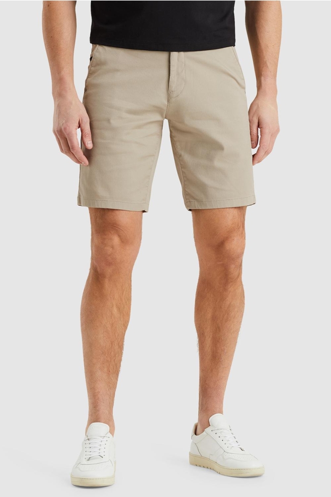 Vanguard taupe heren korte broek | Model vooraanzicht
