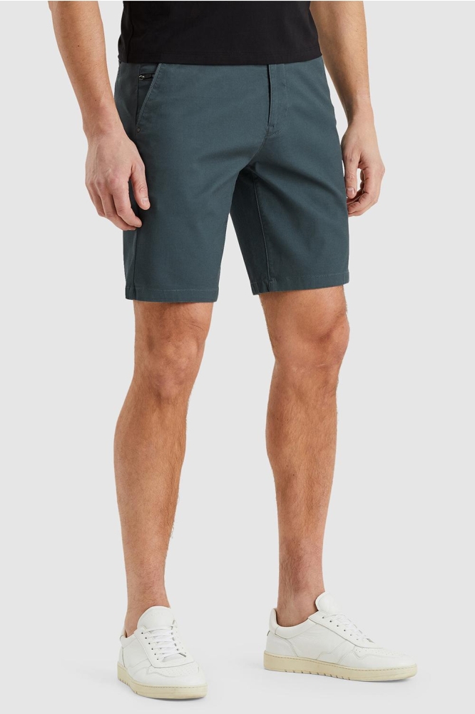 Vanguard groene heren korte broek | Model zijaanzicht