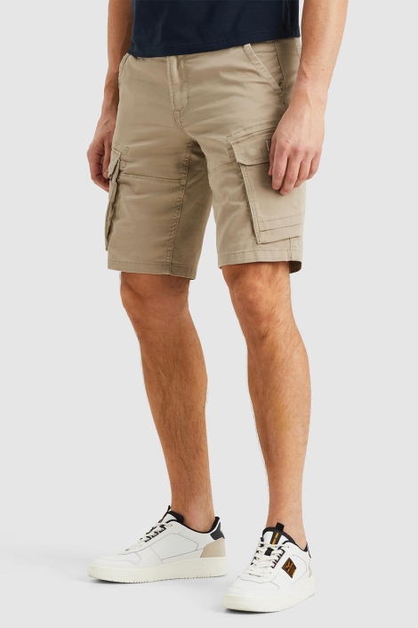 PME legend beige heren korte broek | Model zijaanzicht