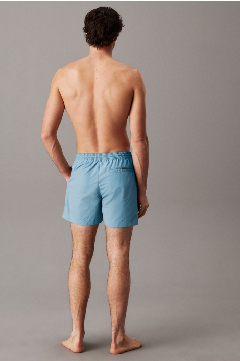Calvin Klein blauwe heren korte broek | Model achteraanzicht