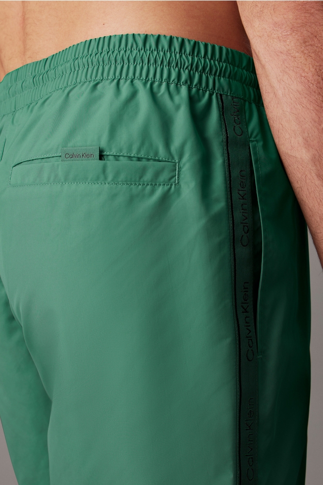 Calvin Klein groene heren korte broek | Close up