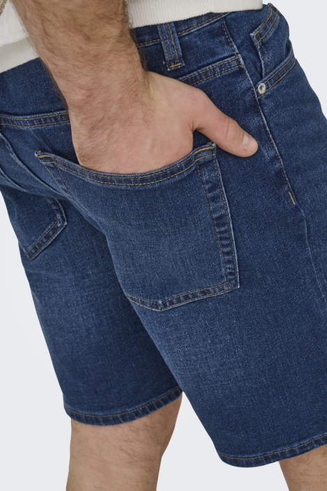Only & Sons blauwe heren korte broek | Model achteraanzicht