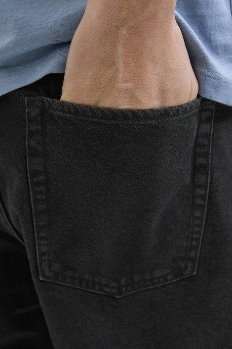 JJ Rebel zwarte heren korte broek | Close up