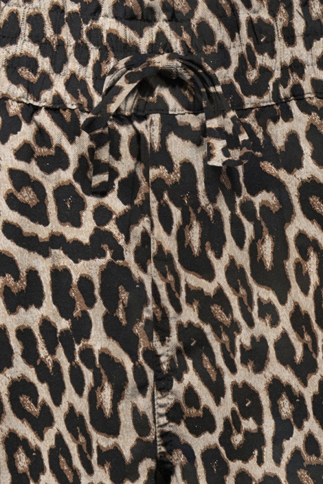 Only beige dames korte broek | Close up