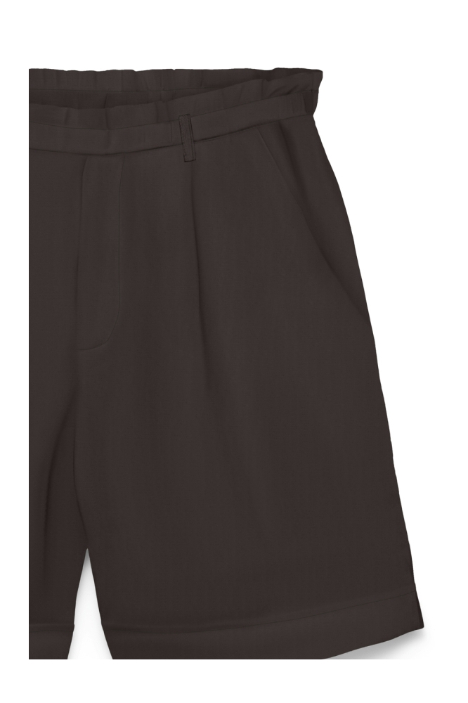 Vero Moda bruine dames korte broek | Close up