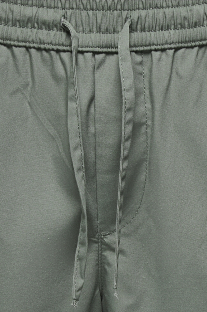 Only & Sons groene heren korte broek | Close up