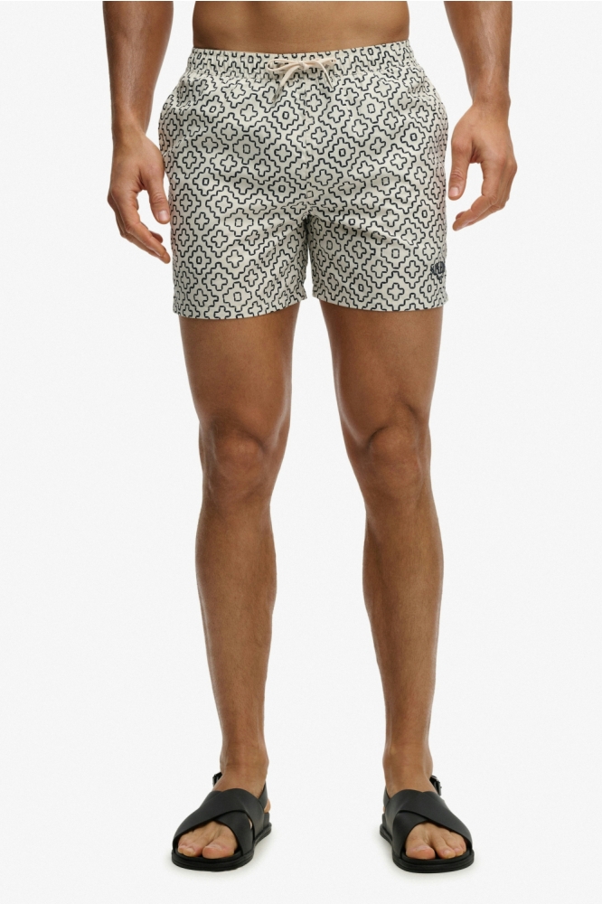 Superdry beige heren korte broek | Model vooraanzicht