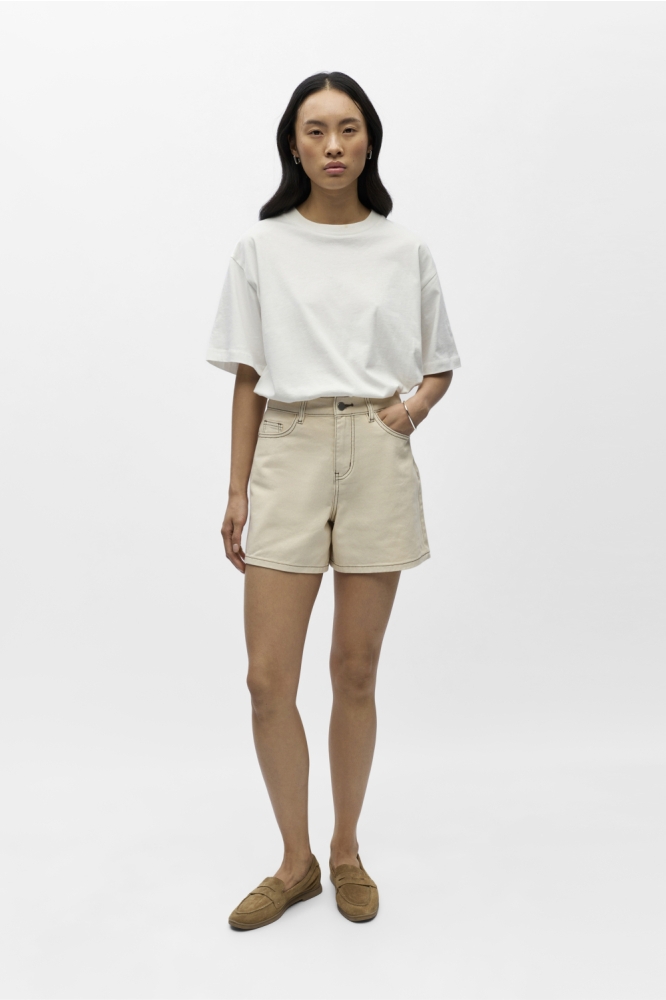 Object beige dames korte broek | Model