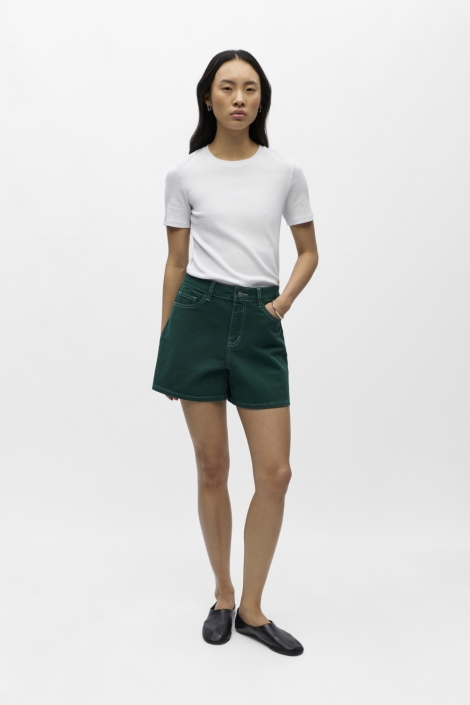 Object groene dames korte broek | Model