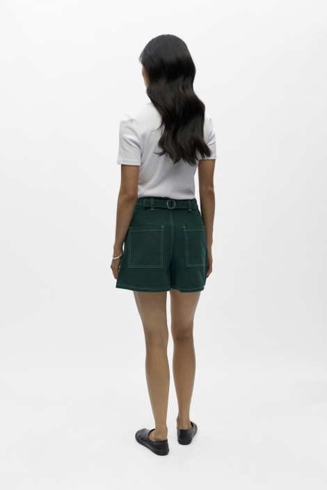 Object groene dames korte broek | Model