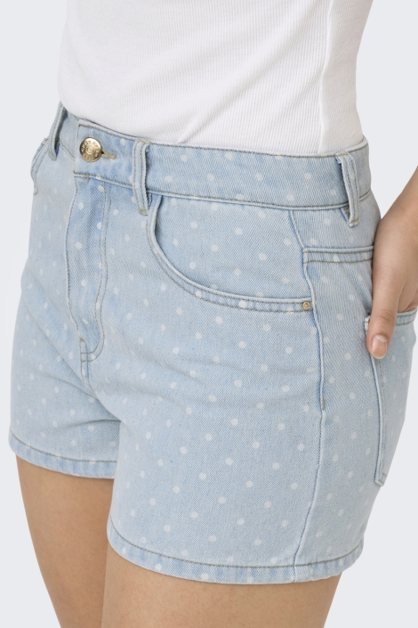 Only blauwe dames korte broek | Model vooraanzicht