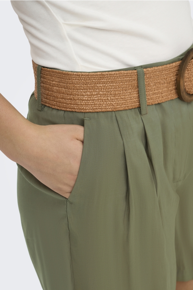 Only groene dames korte broek | Close up