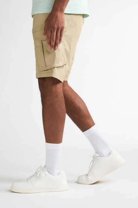 Petrol Industries zand heren korte broek | Model achteraanzicht