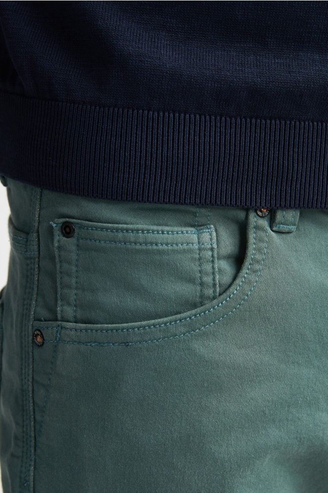 Petrol Industries groene heren korte broek | Close up