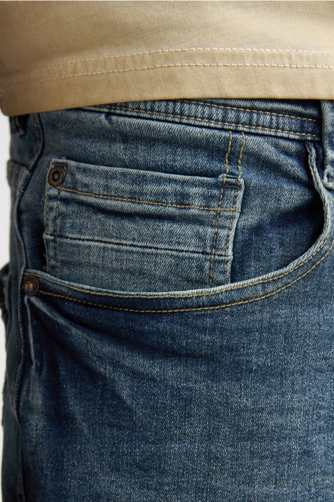 Petrol Industries blauwe heren korte broek | Close up