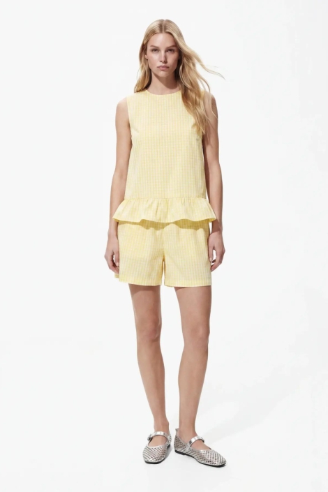Pieces gele dames korte broek | Model