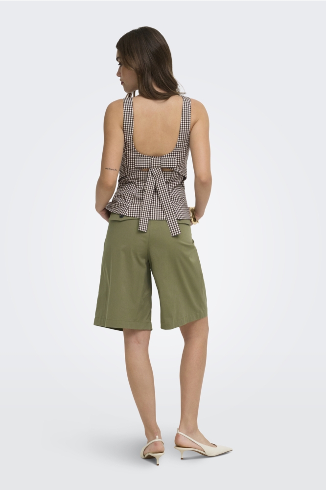 Only groene dames korte broek | Model
