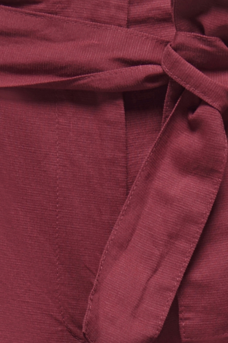 Only rode dames korte broek | Close up