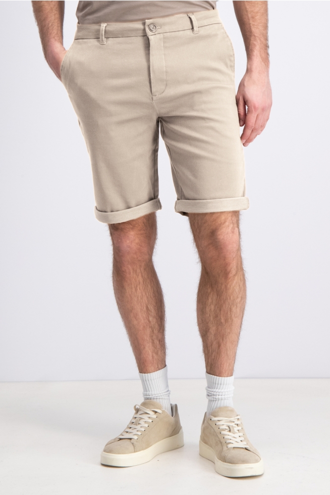 Gabbiano beige heren korte broek | Model vooraanzicht