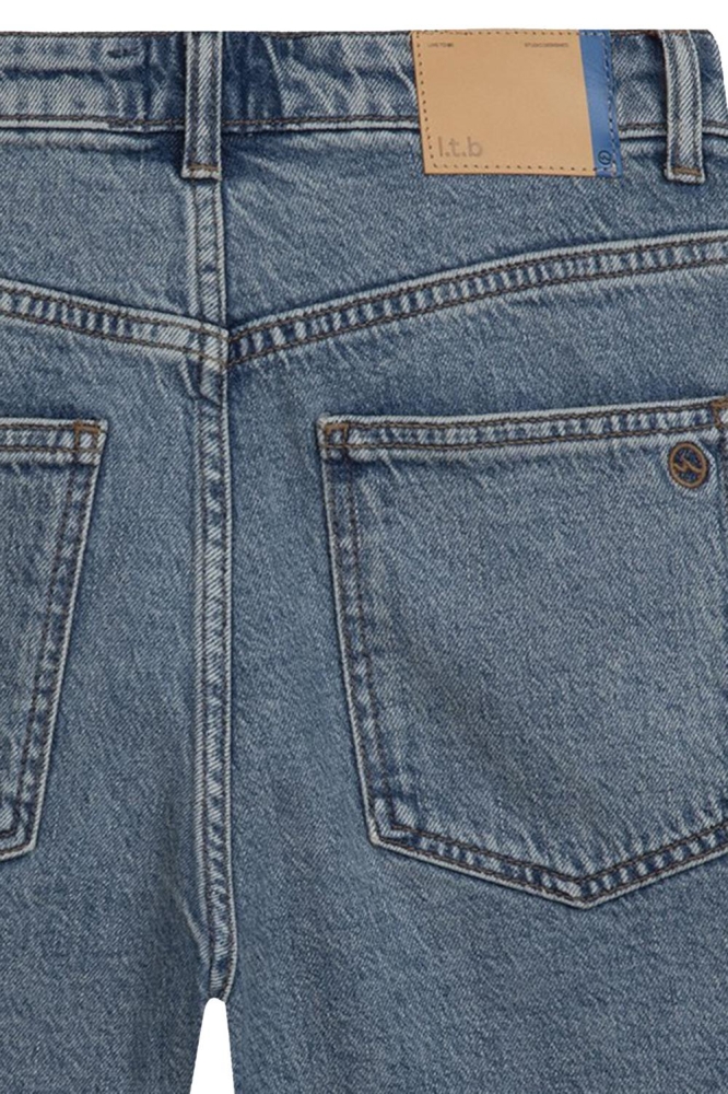 LTB blauwe dames korte broek | Close up