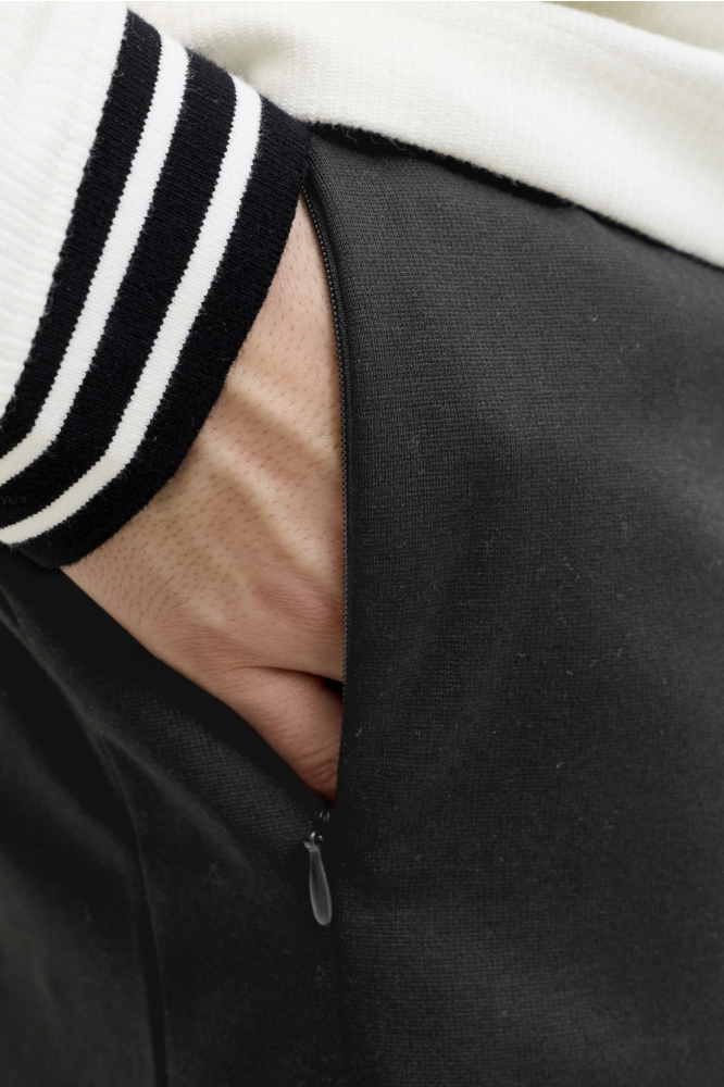 Jack & Jones zwarte heren korte broek | Close up