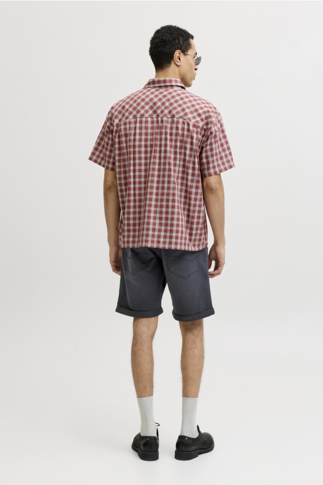 Jack & Jones zwarte heren korte broek | Model achteraanzicht