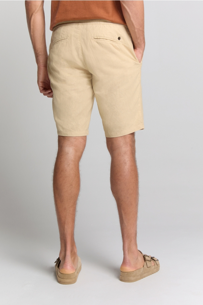 NO-EXCESS zand heren korte broek | Model achteraanzicht