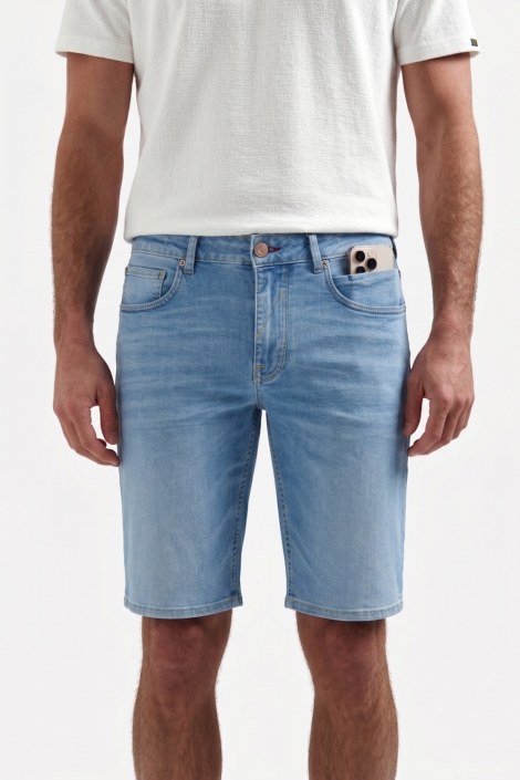 NO-EXCESS blauwe heren korte broek | Model vooraanzicht