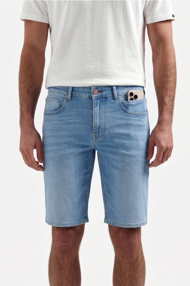 NO-EXCESS blauwe heren korte broek | Model vooraanzicht